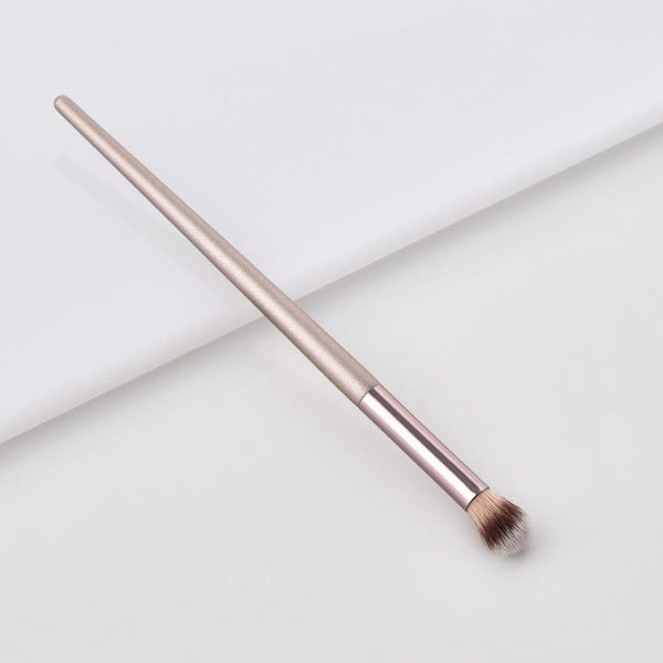 G - New Women's Fashion Brushes 1PC Wooden Foundation Cosmetic Eyebrow Eyeshadow Brush Makeup Brush Sets Tools  Pincel Maquiagem