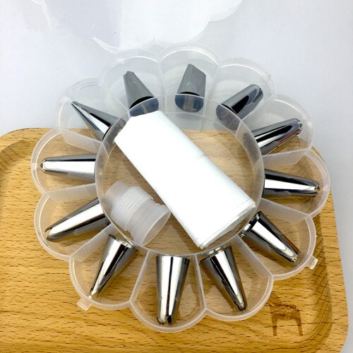 White - 14pc/set Dessert Decorators Silicone Icing Piping Cream Pastry Bag Stainless Steel Piping Icing Nozzle for Cream Pastry Tool